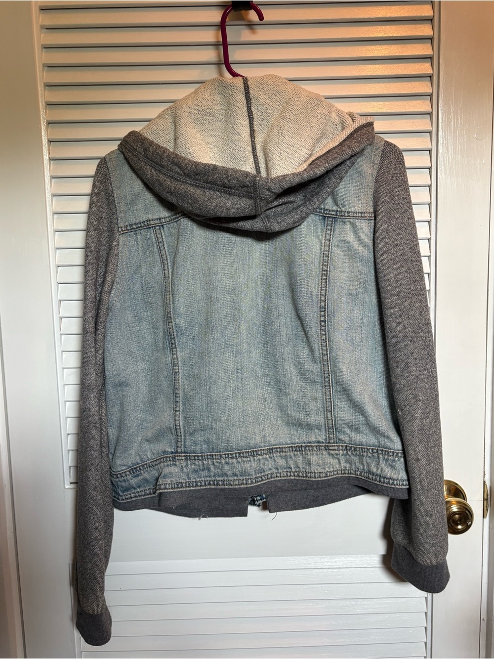 American Eagle Jean Jacket/Sweatshirt Jacket — Size Large - Picture 2 of 8